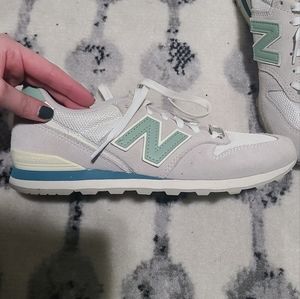 New Balance 996